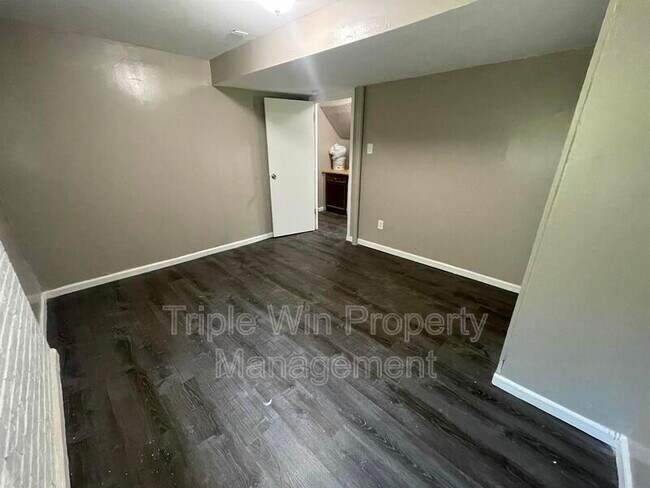 Building Photo - 1464 Monopoly Dr