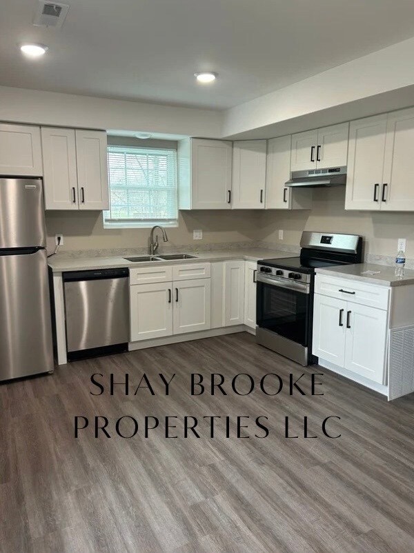 Building Photo - 2925 S Wilson Rd