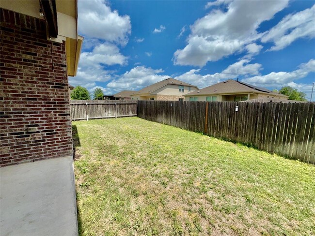 Building Photo - 21413 Merveil Dr