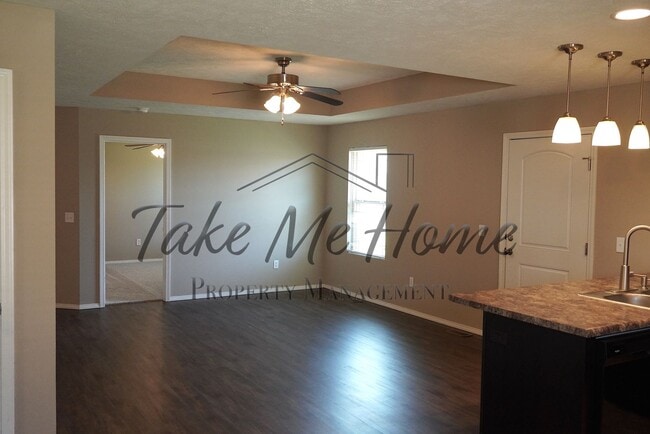 Building Photo - 3 Bedroom 2 bathroom home