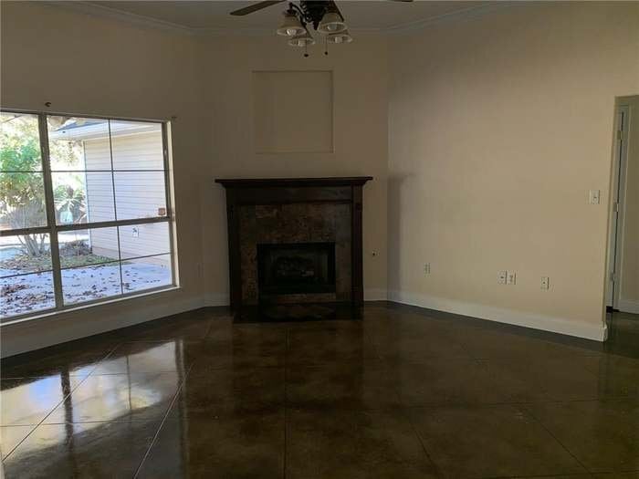 Building Photo - 39364 W Brookfield Dr