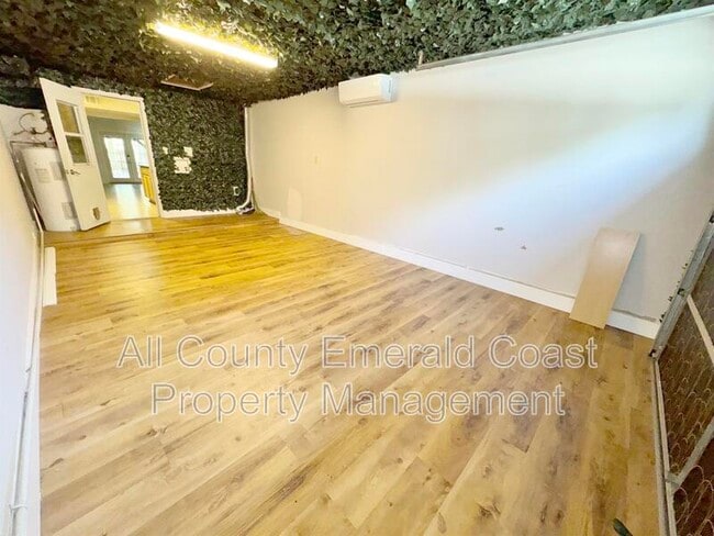 Building Photo - 114 Opp Blvd NE