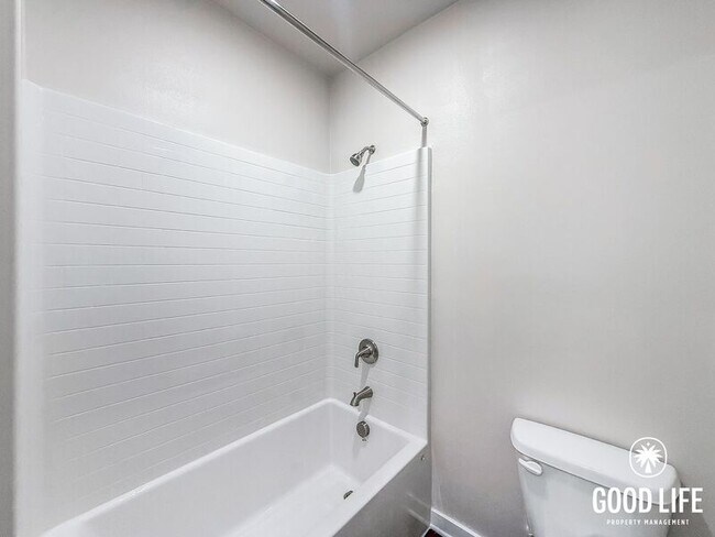 Building Photo - 9194 Connolly Ln