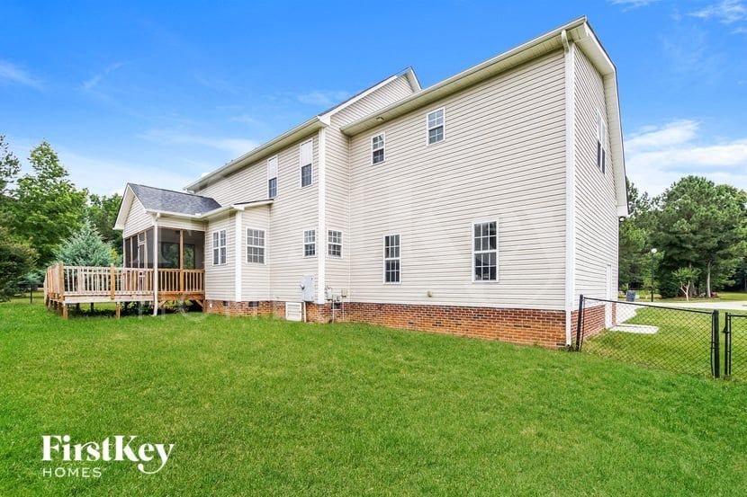 Building Photo - 414 Winfred Dr