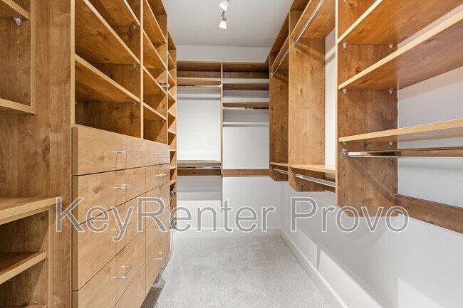 Building Photo - 5069 N River Park Way