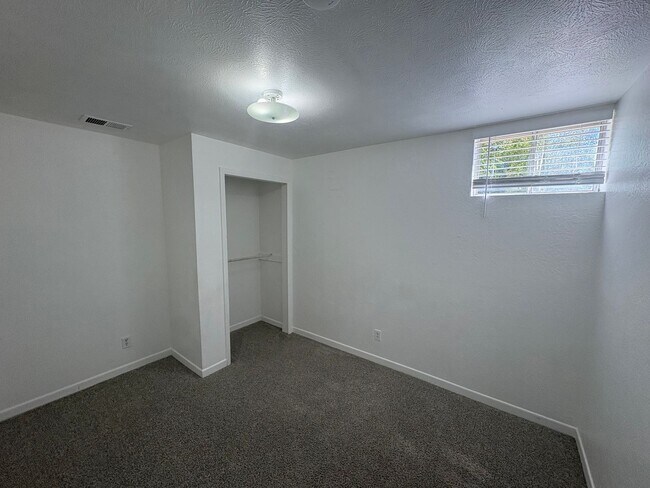 Building Photo - 939 49th Ave Pl