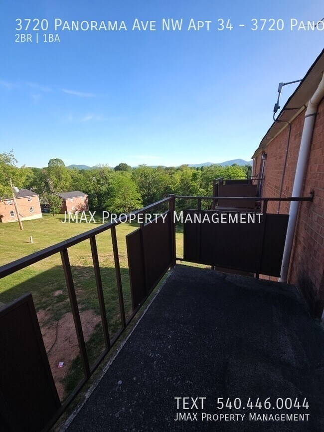 Building Photo - 3720 Panorama Ave NW