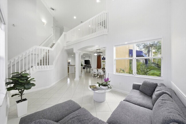 Building Photo - 16372 SW 62nd Ter