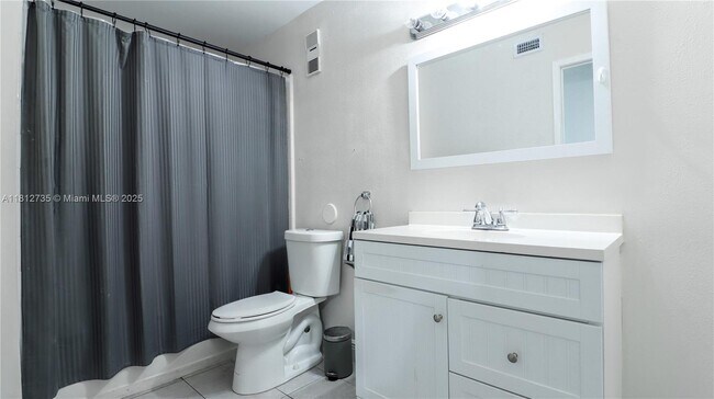 Building Photo - 10371 SW 150th Pl