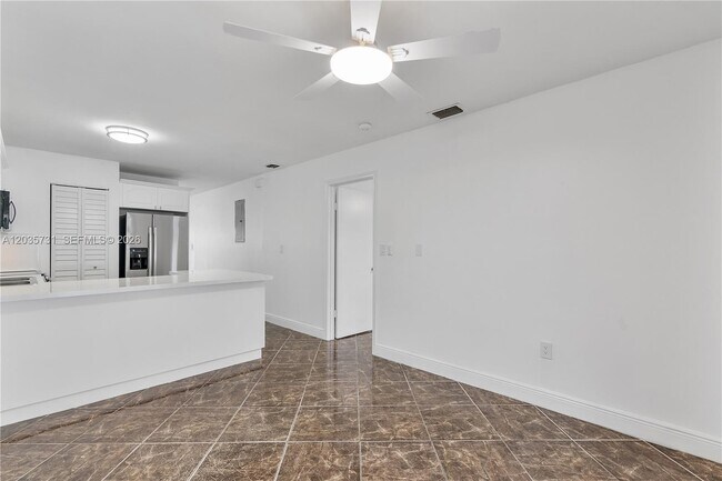 Building Photo - 11432 NW 87th Pl
