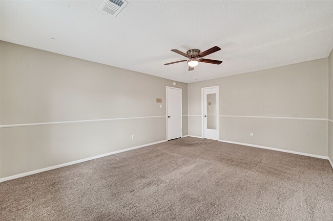 Building Photo - 519 Asheboro Dr