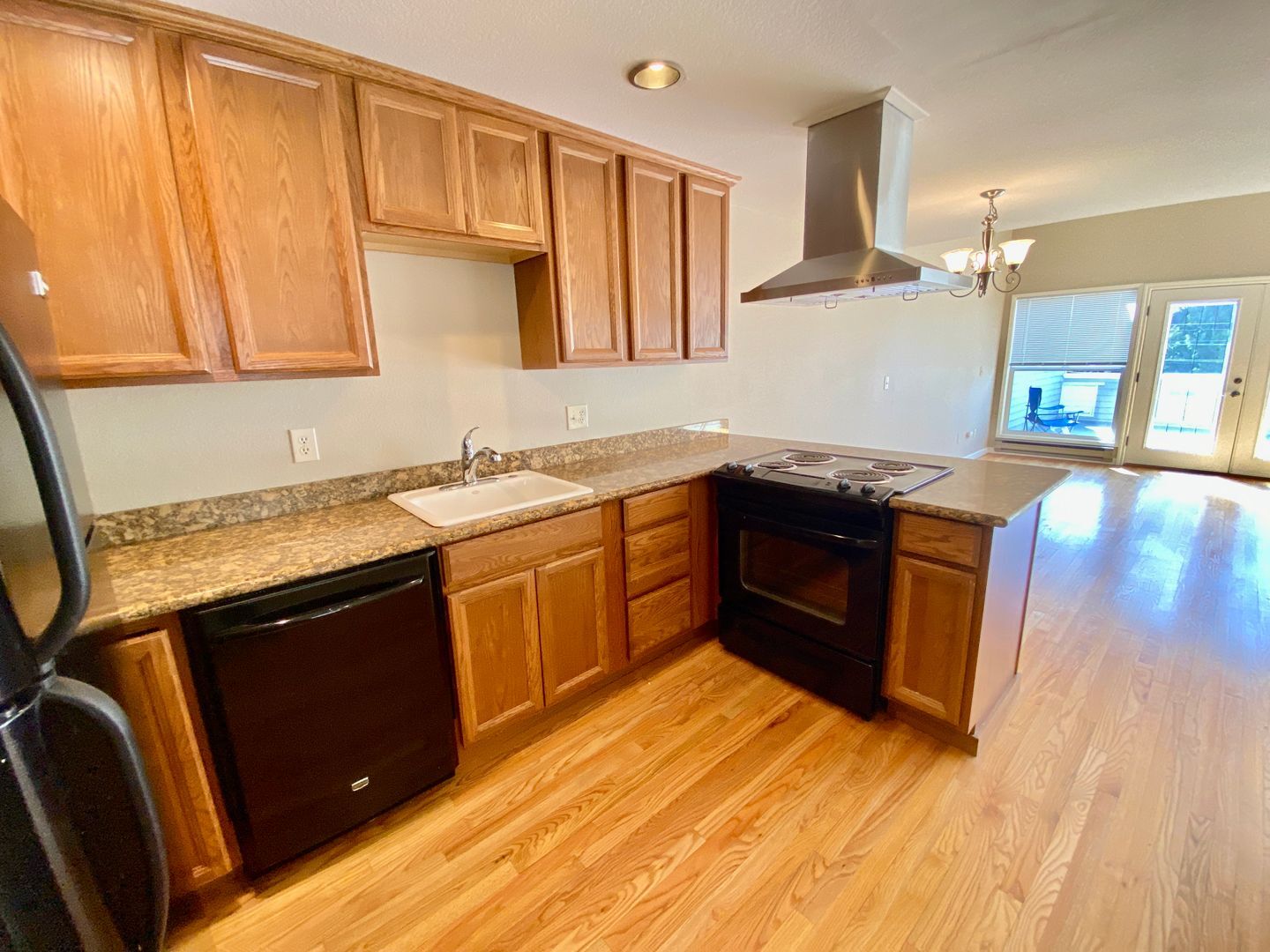 Building Photo - Bacolas Duplex 2