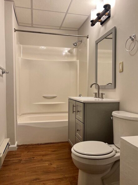 Building Photo - 1008 N 2nd St