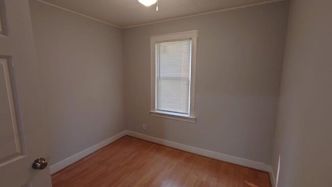 Building Photo - 4850 Radnor St