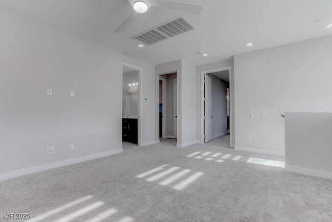 Building Photo - 8874 Howell St