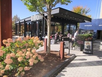 Building Photo - 122 Riverway