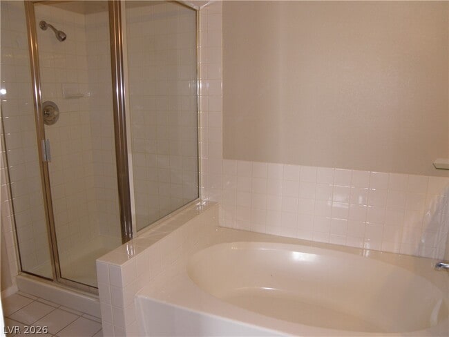 Building Photo - 2201 Ramsgate Dr