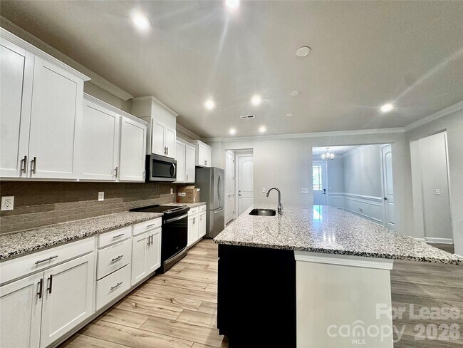 Building Photo - 9650 Liberty Hill Dr