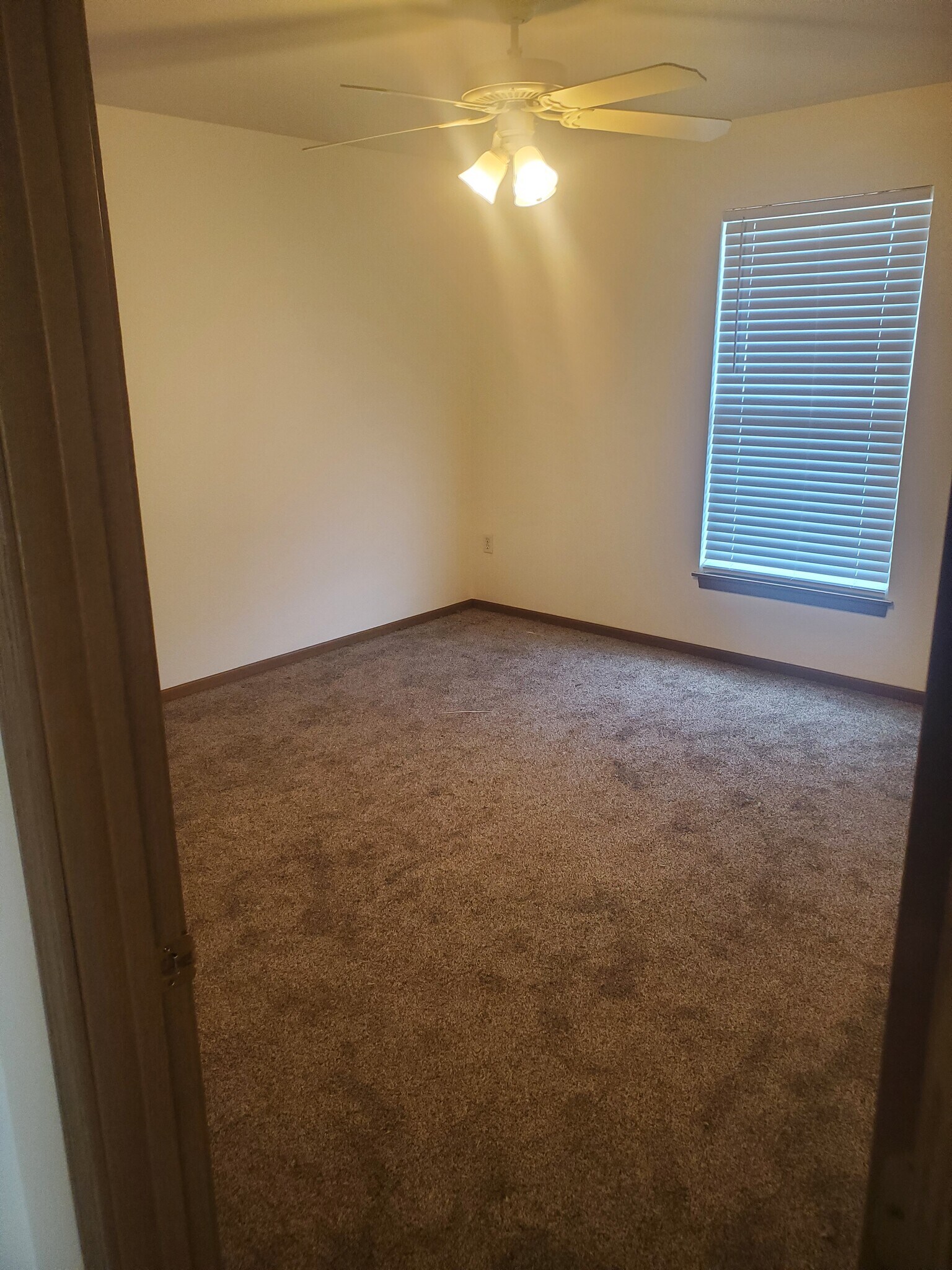 Master Bedroom - 1014 Augusta Ln
