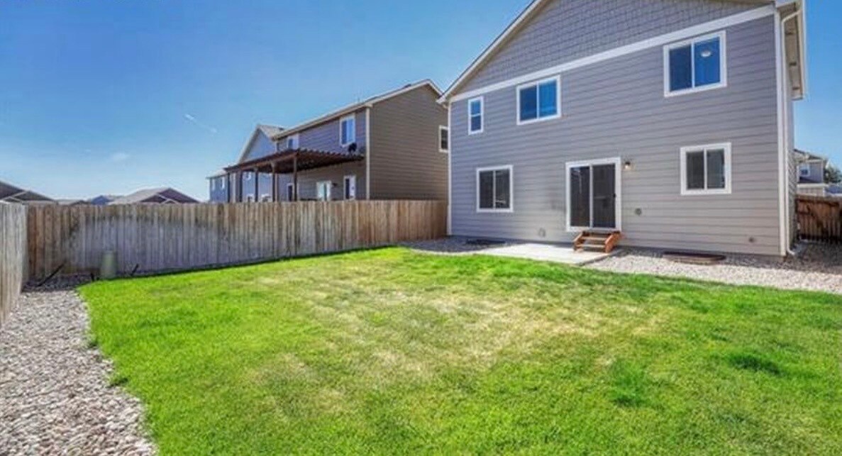 Building Photo - 6793 Galpin Dr