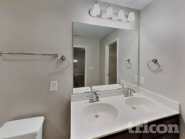 Building Photo - 133 Hickory Station Ln