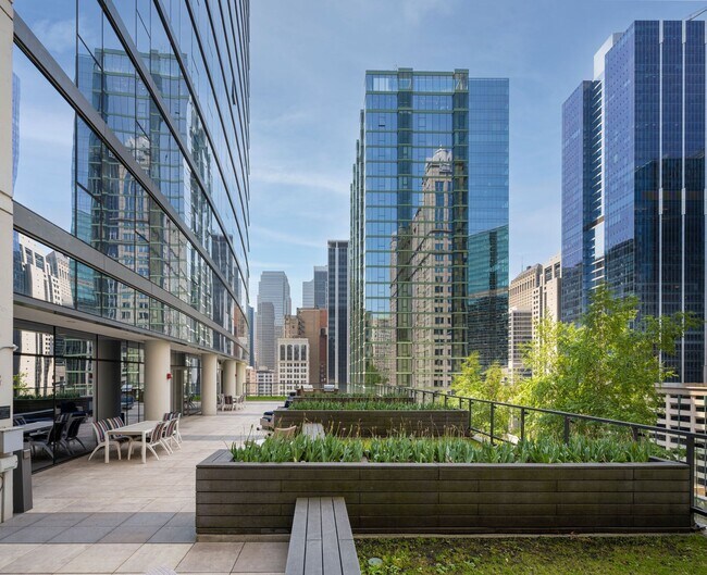 Building Photo - 205 W Wacker Dr
