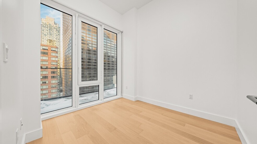 Building Photo - 250 W 49th St
