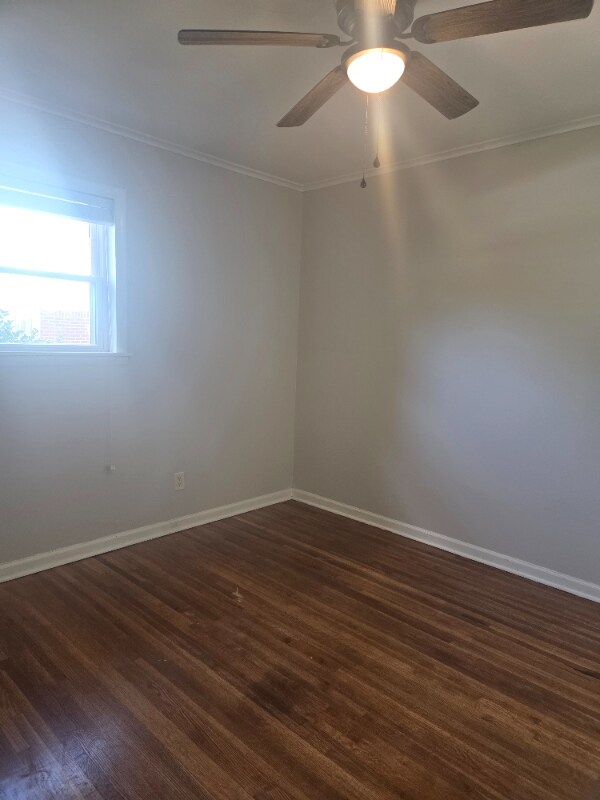Building Photo - 5360 Brenton Ave
