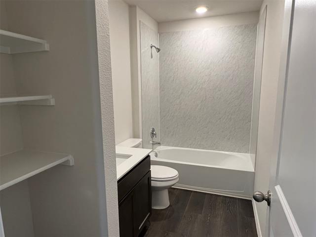 Building Photo - 2117 Berrywood Dr