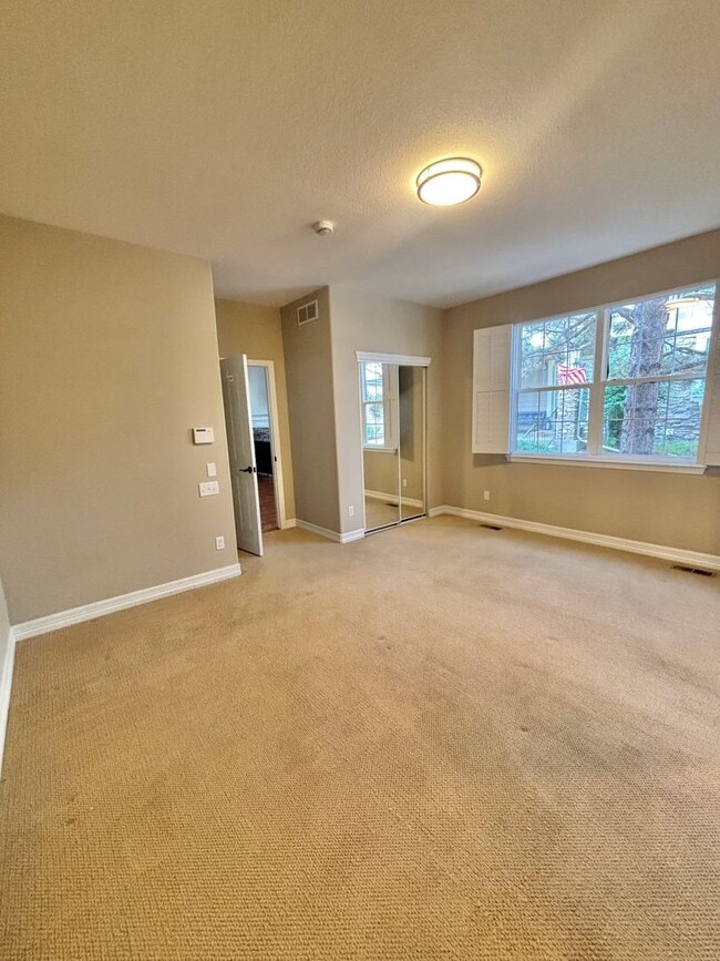 Building Photo - 8890 Tappy Toorie Cir