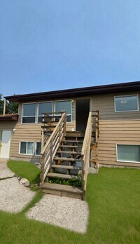 Building Photo - 304-306 S 20th Ave