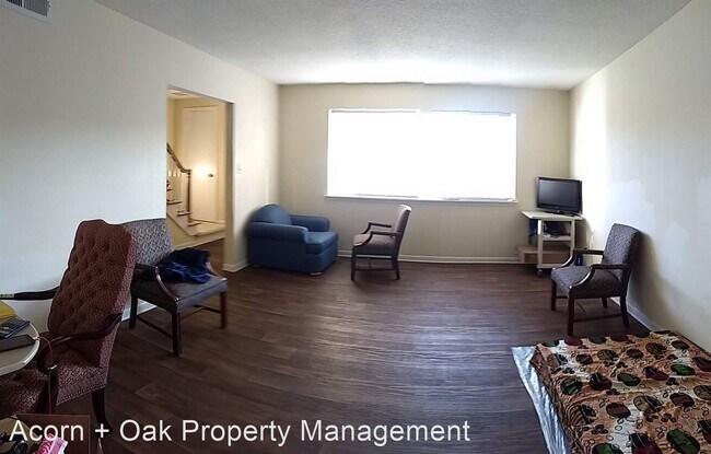 Building Photo - 2 br, 2.5 bath House - 2366 Champion Court