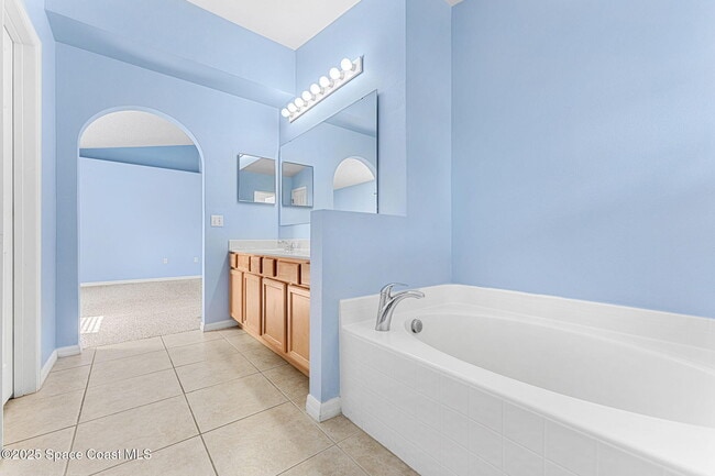 Building Photo - 2390 Savannah Blvd