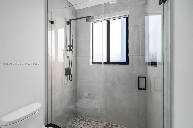 Building Photo - 250 NW 129th Ave