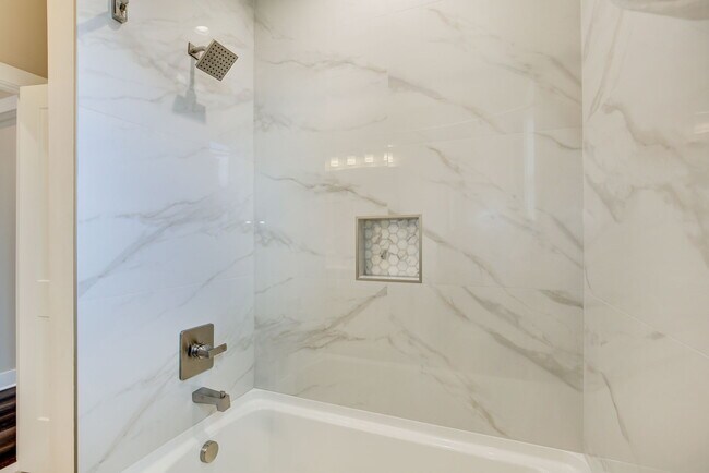 Building Photo - 2211 Farougi Ct