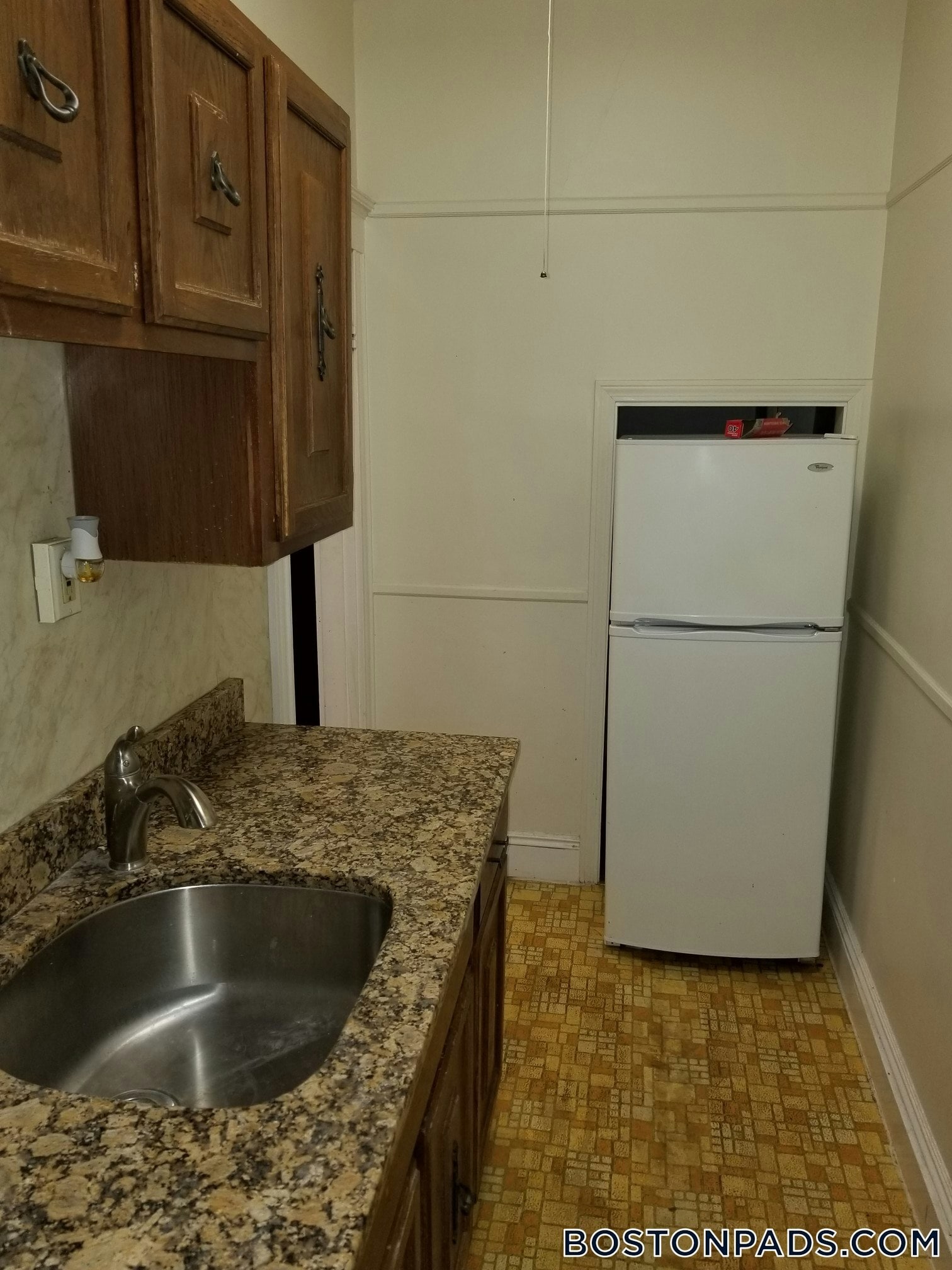 Building Photo - 17-19-19 Washington St S