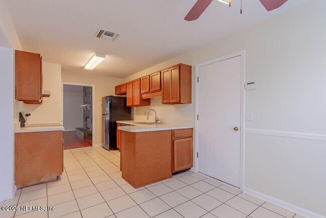 Building Photo - 5351 Morgan Horse Dr N