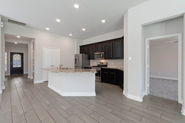 Building Photo - 2811 Ridgecliff Ct