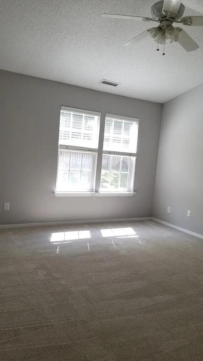 Building Photo - 6120 Crayford Dr