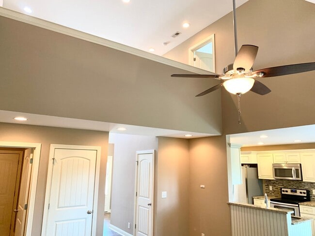 Building Photo - 1053 Quiver Ln