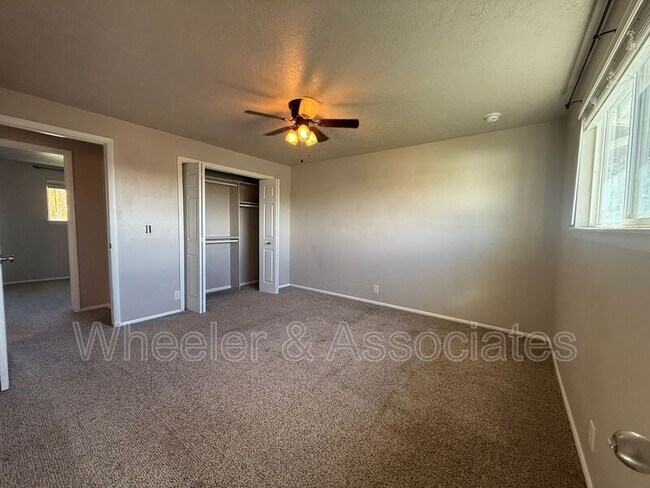 Building Photo - 2587 N 1450 E