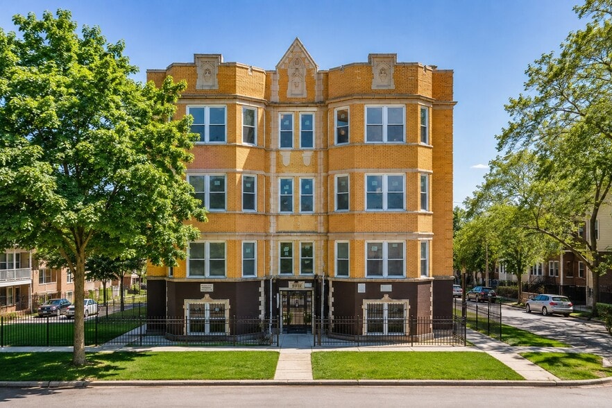 Building Photo - 5223-5225 W Washington Blvd
