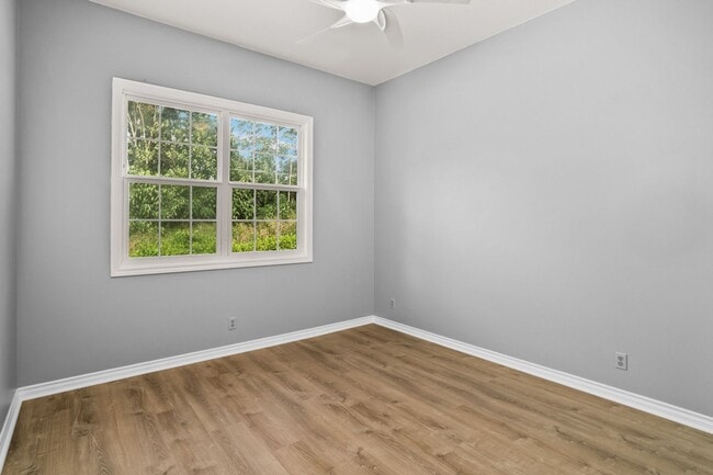 Building Photo - 4 Bedroom 3 Bath Home in Waioli Gardens