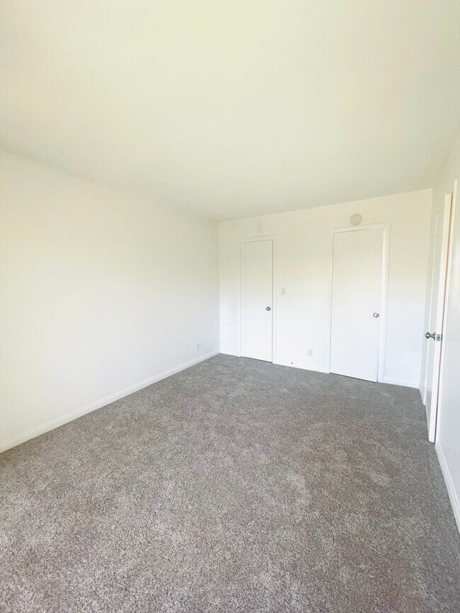 Building Photo - Todd Ranch Condo Welcome to the Todd Ranch Condo, 3-bedroom, 2-bathroom home located in the vibra...