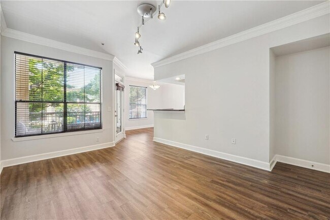 Building Photo - 3777 Peachtree Rd NE