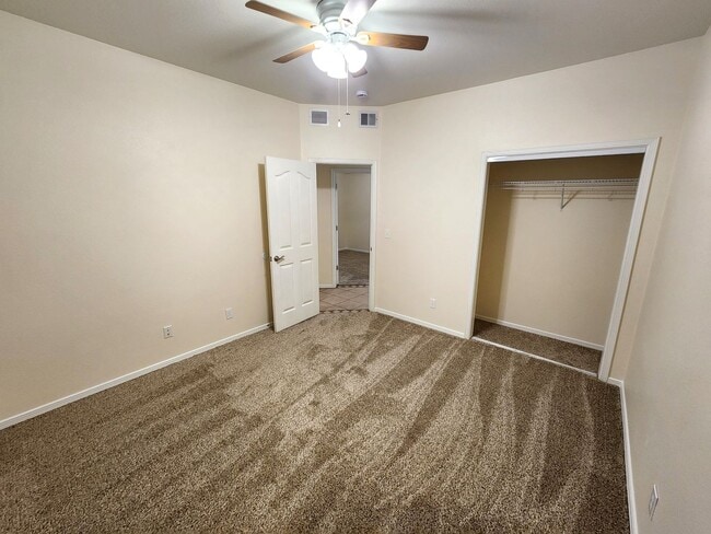 Building Photo - 1219 Gunsight Peak Dr