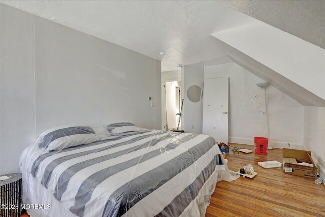 Building Photo - 105 Elberon Ave