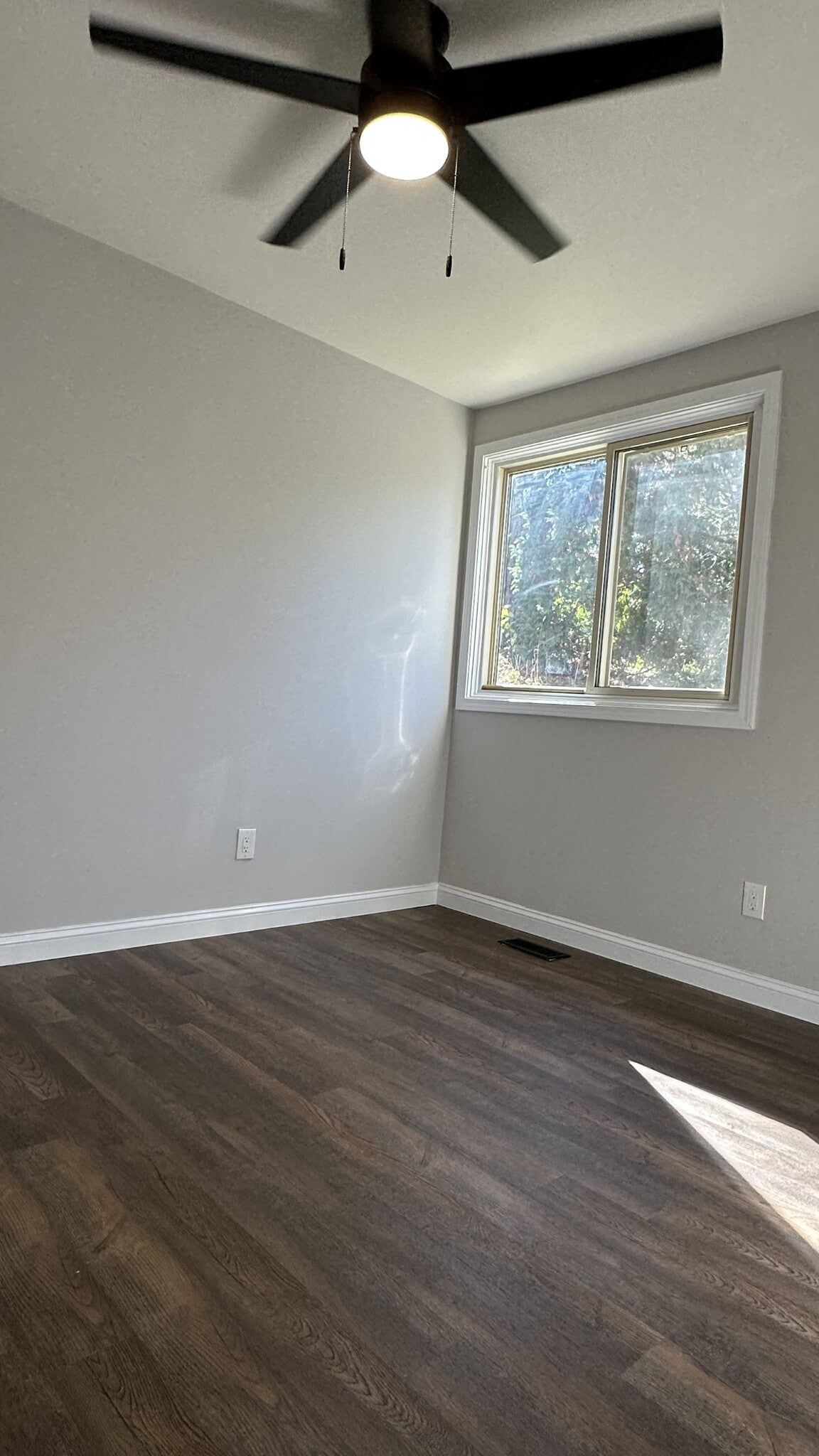 Bedroom 1 - 554 S 7th St