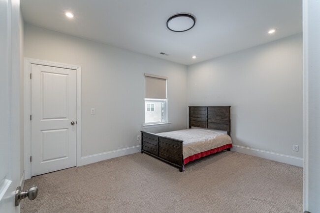 Building Photo - 15012 Clear Sky Ln