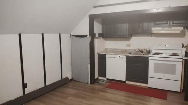 Building Photo - 36-38 Oliver Street - Unit 3